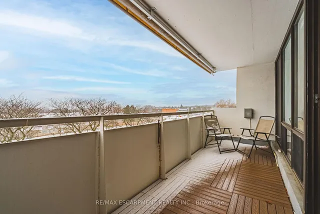 Additional image 24 of 2055 UPPER MIDDLE Rd Unit 304