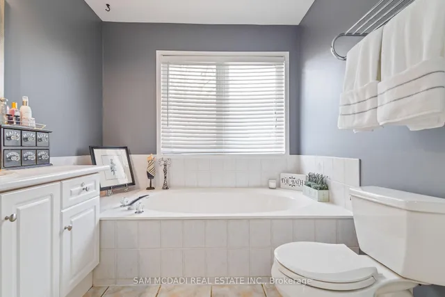 Additional image 27 of 7174 Upton Cres