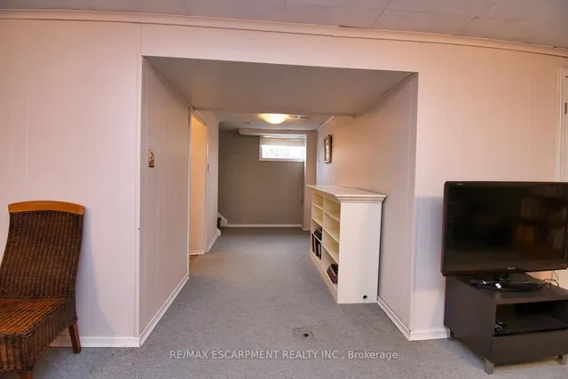 Additional image 32 of 733 Ashley Ave