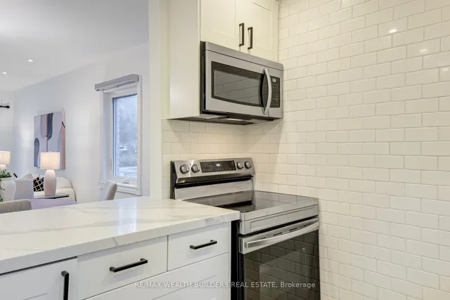 Additional image 14 of 23 Van Stassen Blvd