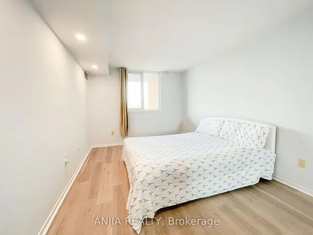 Additional image 47 of 15 Sewells Rd Unit PH3