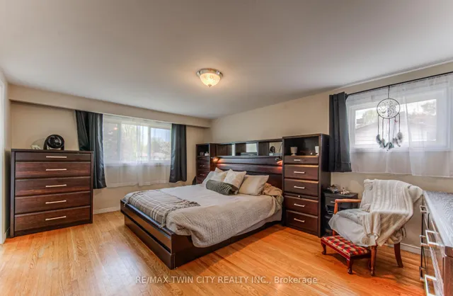 Additional image 28 of 92 Pinehurst Cres