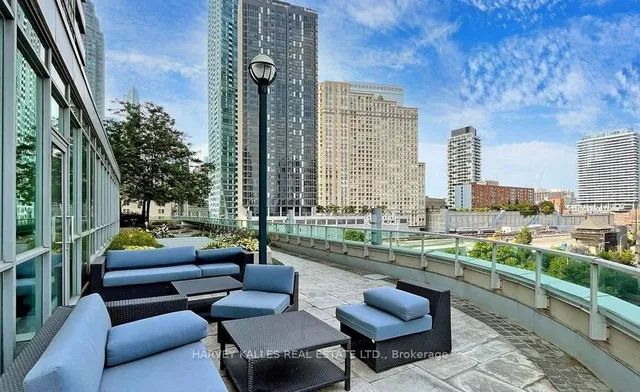 Additional image 14 of 18 Yonge St Unit 2012