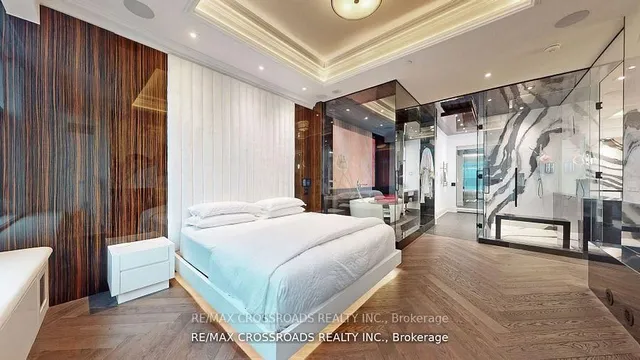 Additional image 19 of 311 Bay St Unit 4801