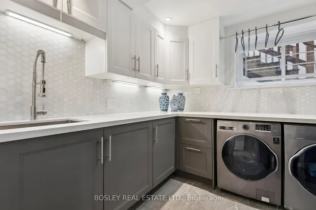 Additional image 24 of 27 1/2 Dunbar Rd