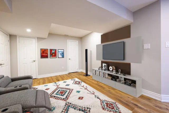 Additional image 40 of 1445 Laurier Ave