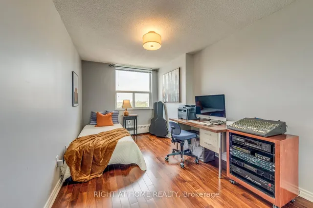 Additional image 20 of 45 Southport St Unit PH11