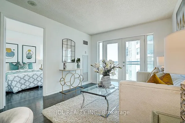Additional image 14 of 600 Queens Quay Unit 711