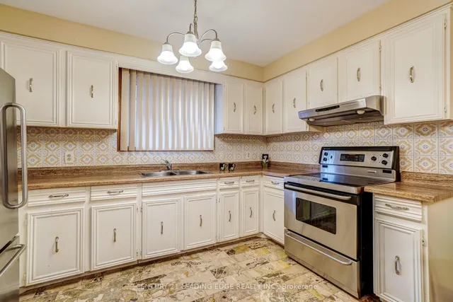 Additional image 16 of 302 Huntsmill Blvd