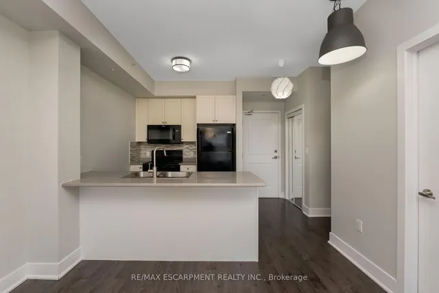 Additional image 12 of 5020 Corporate Dr Unit 301