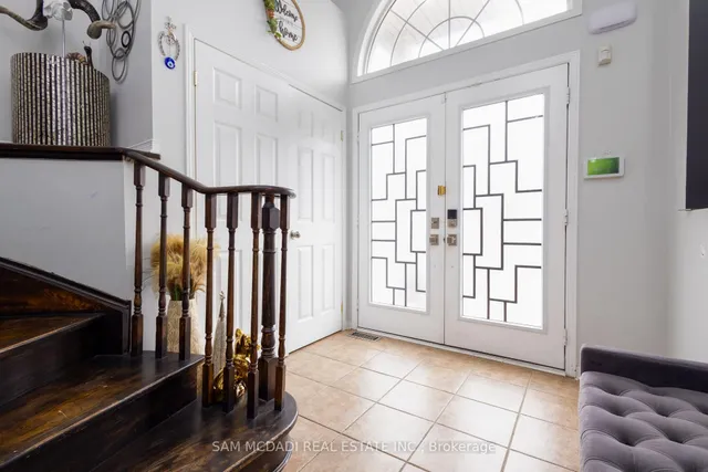 Additional image 2 of 12 Homeview Rd