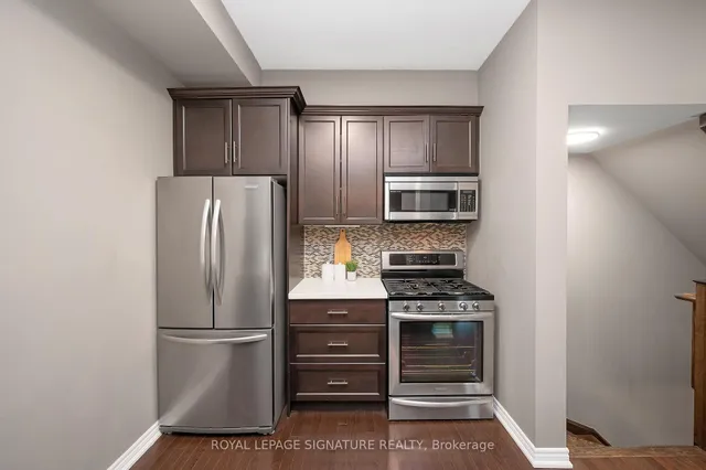 Additional image 7 of 215 Dundas St Unit 29