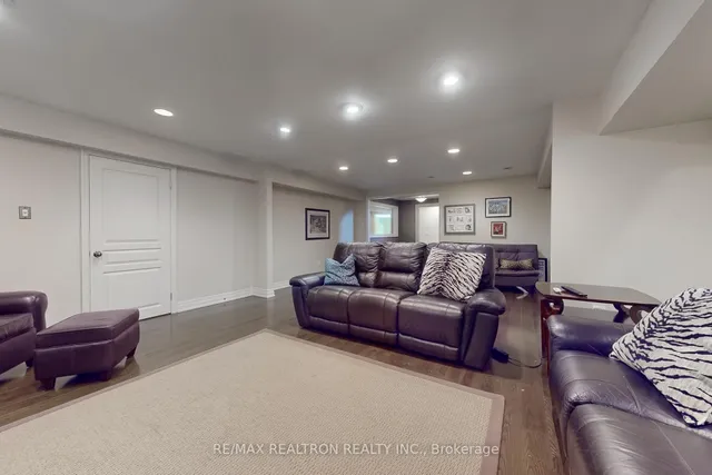 Additional image 36 of 4 Zaharias Crt