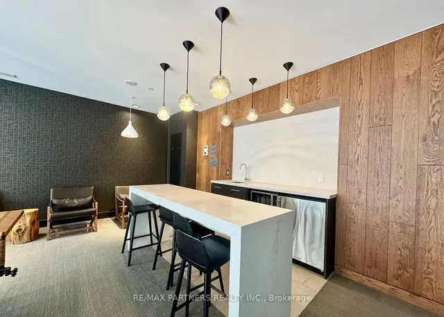 Additional image 21 of 435 Richmond St Unit 1106