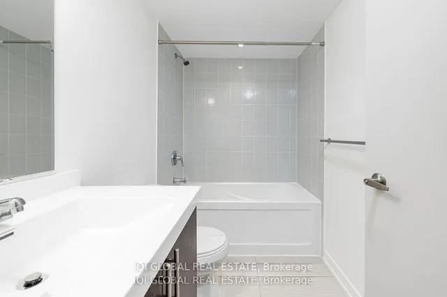 Additional image 20 of 1420 Dupont St Unit 408