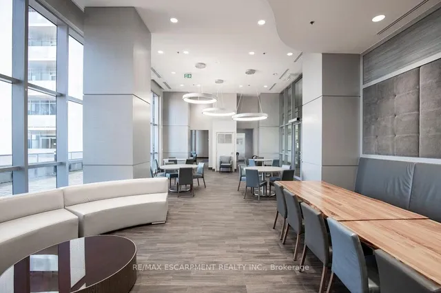 Additional image 22 of 2093 Fairview St Unit 1504