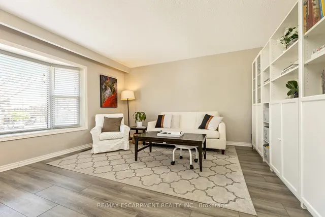 Additional image 12 of 235 Bronte St Unit 14