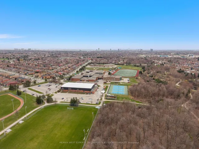 Additional image 50 of 157 Sunforest Dr