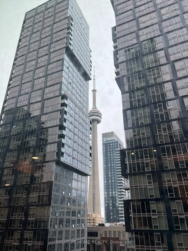 Additional image 14 of 327 King St Unit 1703