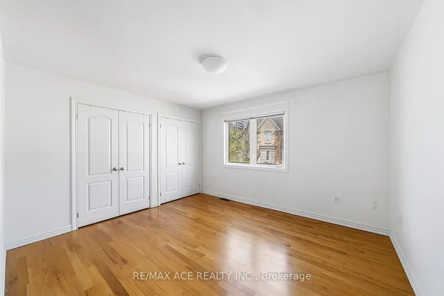 Additional image 11 of 5 Rodeo Crt