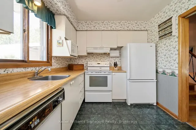 Additional image 14 of 2343 Redfern Rd