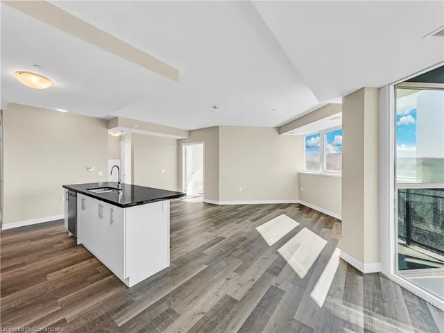 Additional image 16 of 2750 King St Unit 706