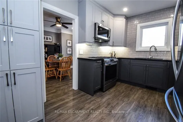 Additional image 12 of 104 Tragina Ave