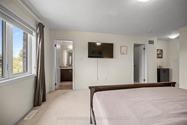 Additional image 47 of 66 Crafter Cres