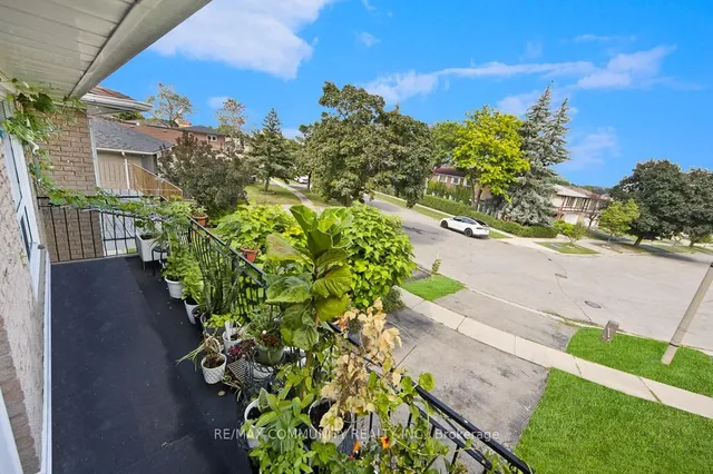 Additional image 13 of 17 Tineta Cres