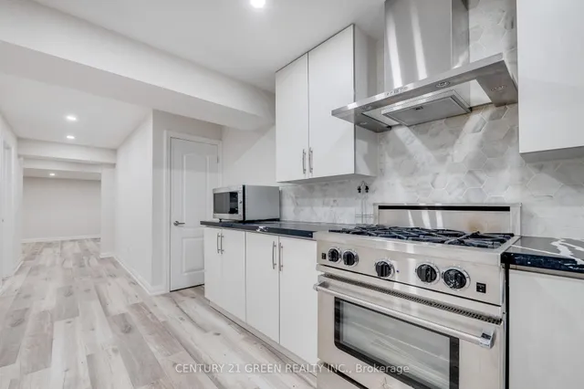 Additional image 43 of 1436 Connaught Terr