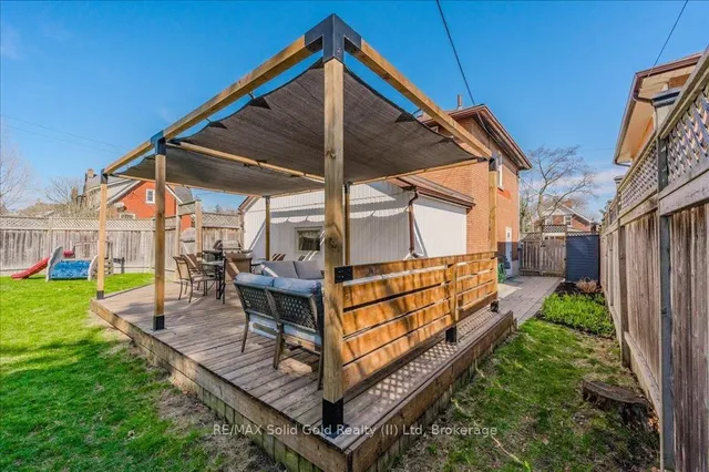 Additional image 34 of 30 Onward Ave