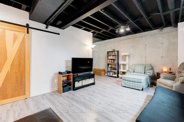 Additional image 23 of 37 BLUE MOUNTAIN Dr