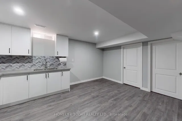 Additional image 41 of 40 Oblate Cres