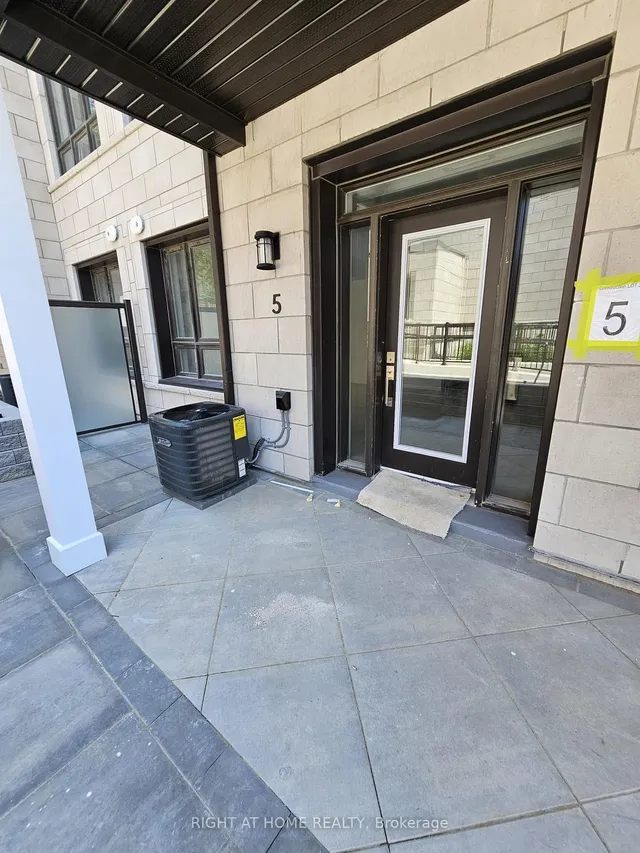 Additional image 3 of 4017 Hickory Dr Unit 5