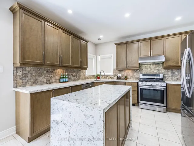 Additional image 20 of 12 Northface Cres