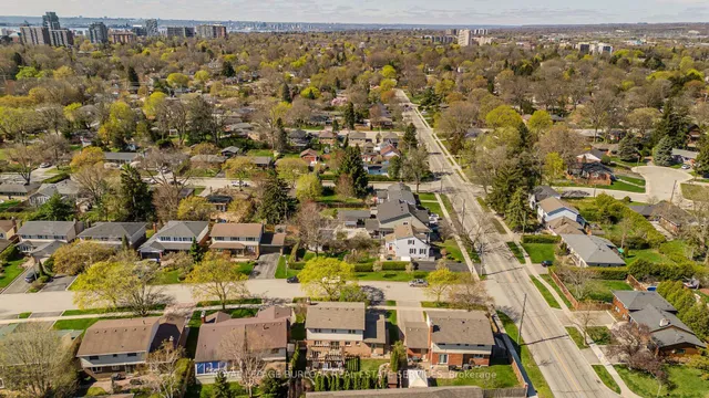 Additional image 37 of 623 Barons Crt