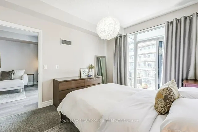 Additional image 19 of 58 Marine Parade Dr Unit 806