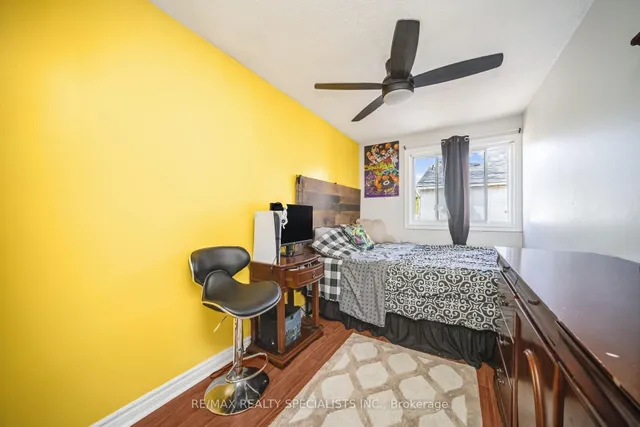 Additional image 29 of 18 Hardcastle Crt