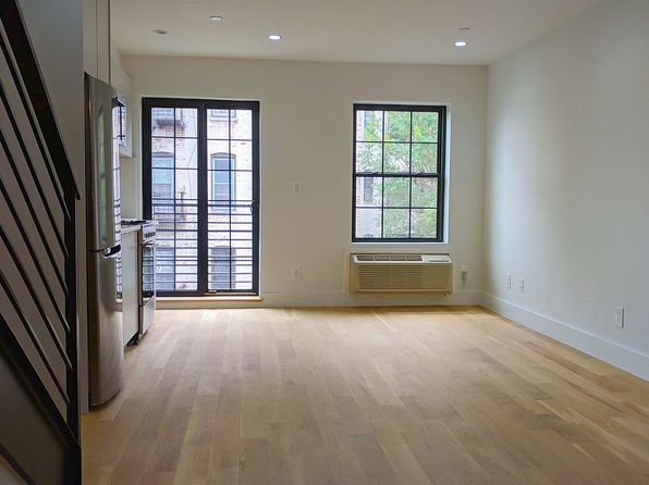 490 Van Buren St #4C, Brooklyn, NY 11221