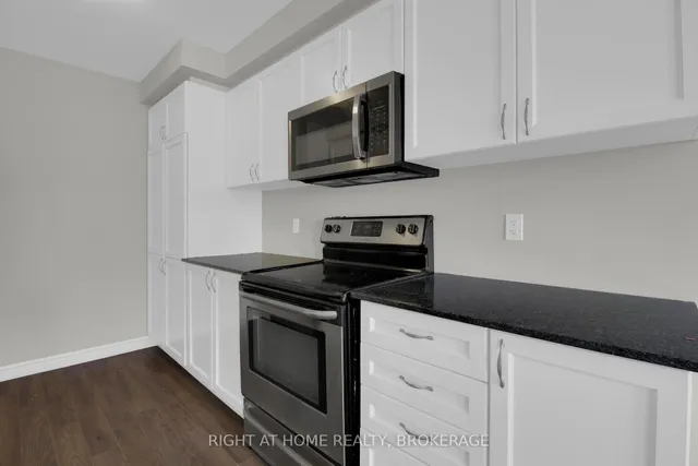 Additional image 9 of 918 Apple Hill Lane Unit 77