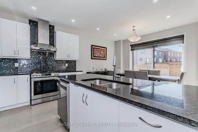 Additional image 11 of 154 HiStand Tr