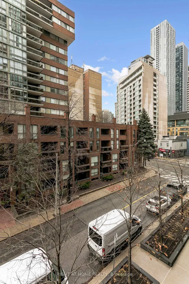 Additional image 30 of 32 Davenport Rd Unit 311