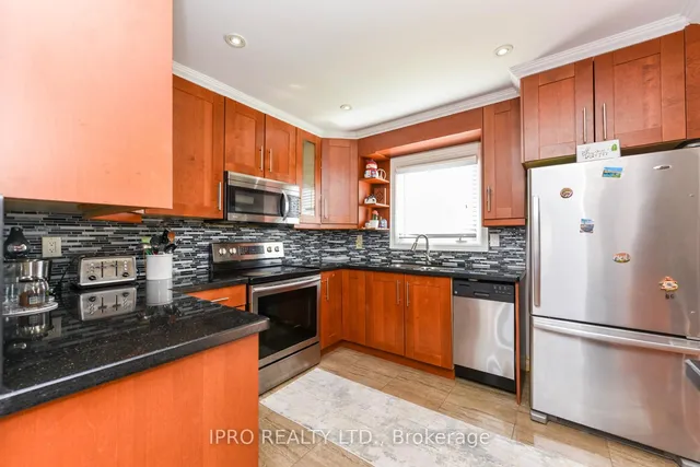 Additional image 15 of 5136 Palomar Cres