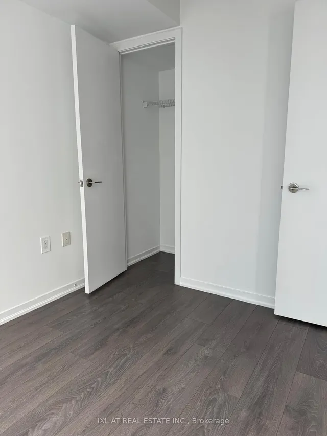 Additional image 14 of 36 Lisgar St Unit LPH05W