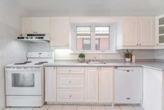 Additional image 13 of 36 Templar Dr