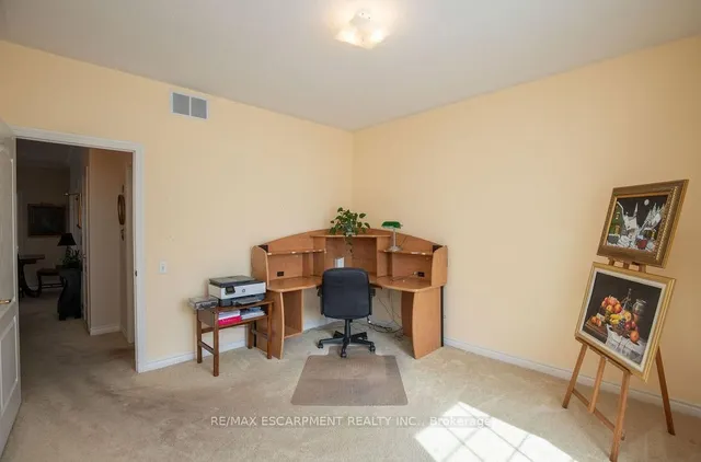 Additional image 8 of 91 Silverbirch Blvd