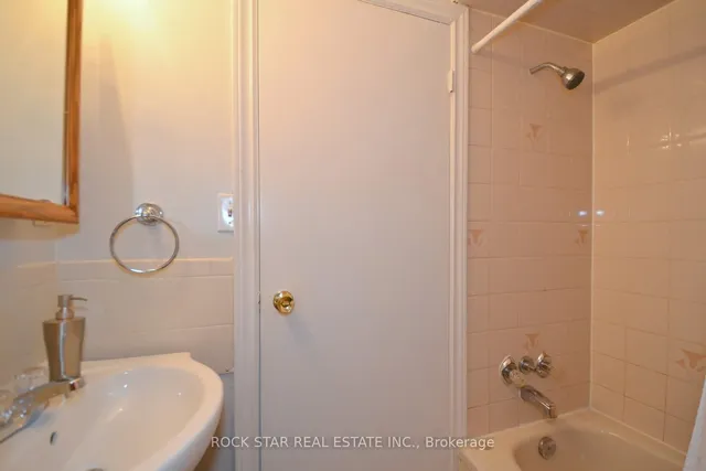 Additional image 23 of 58 Erie Ave