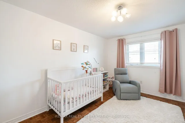 Additional image 30 of 7 Prince Edward Blvd