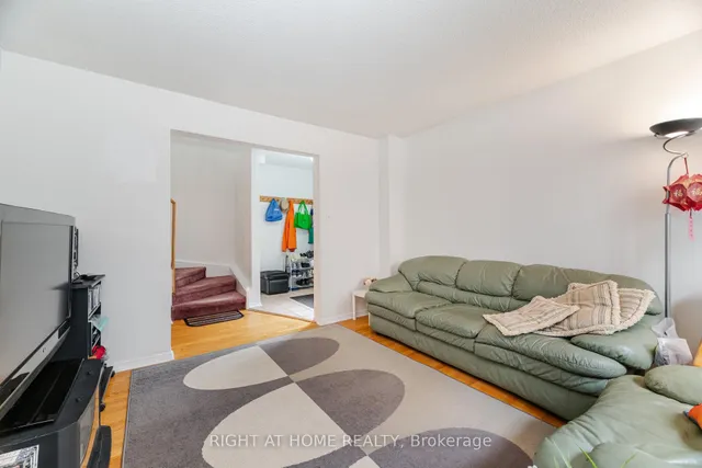 Additional image 6 of 5253 Palomar Cres