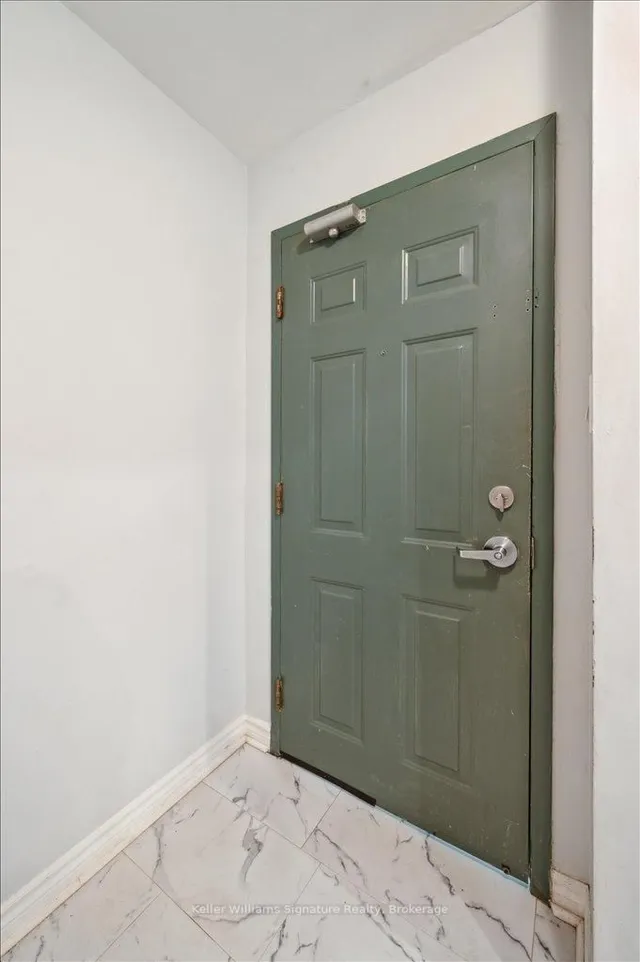 Additional image 6 of 28 Victoria Ave Unit 104